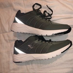 everlast men's jefferson wide sneaker